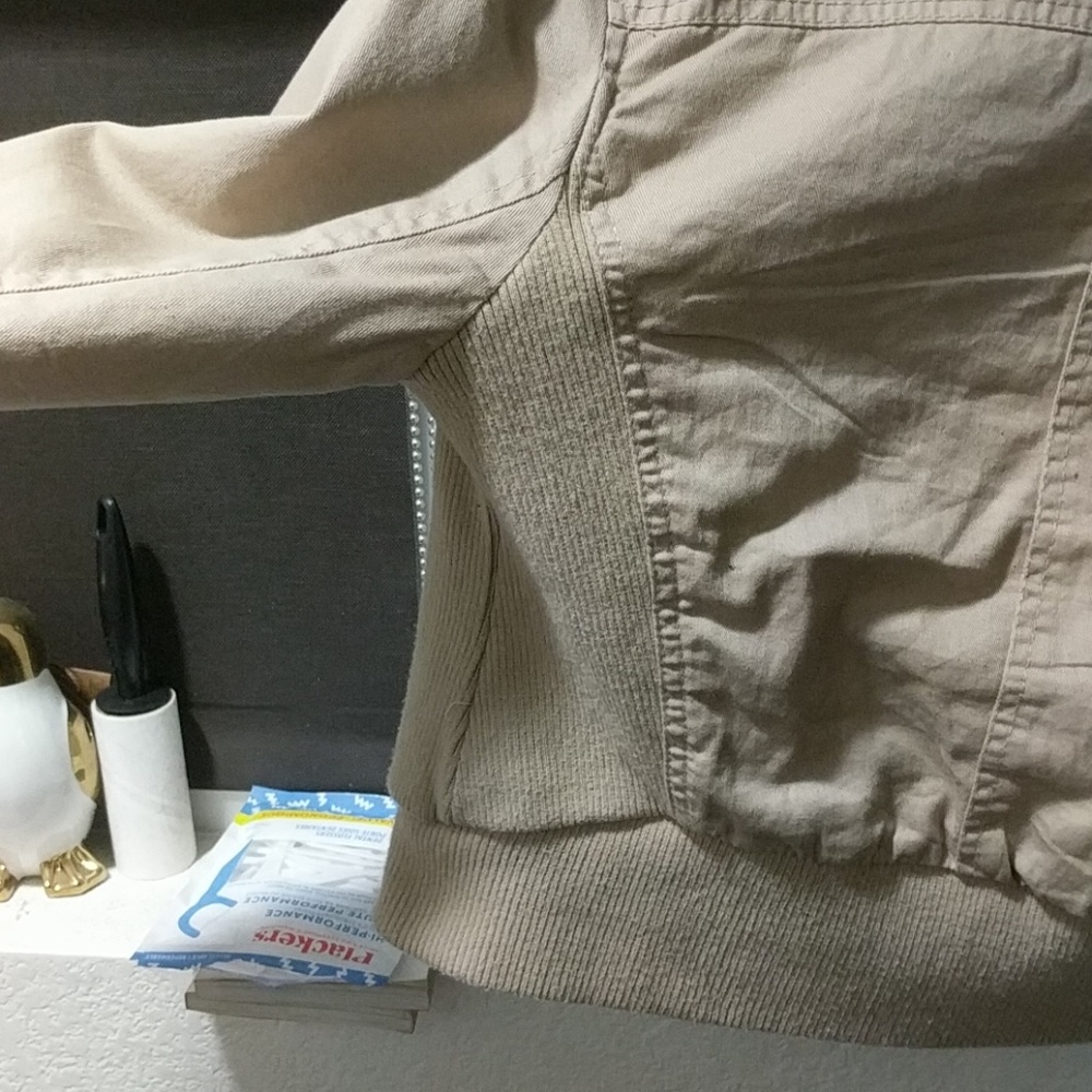 Tan Jacket - Picture 4 of 4